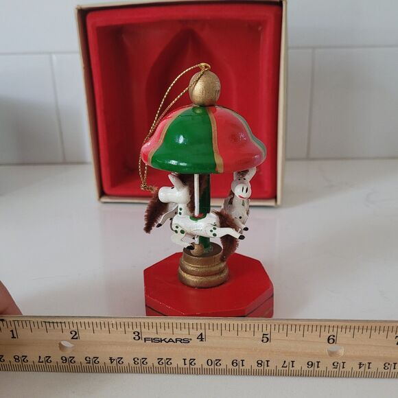 Carousel Horse Christmas Ornament It’s A Small World MUSICAL Miniatures 1983 - Picture 13 of 13